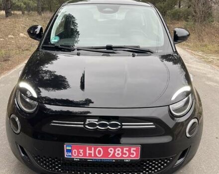 Черный Фиат 500e, объемом двигателя 0 л и пробегом 19 тыс. км за 14500 $, фото 1 на Automoto.ua