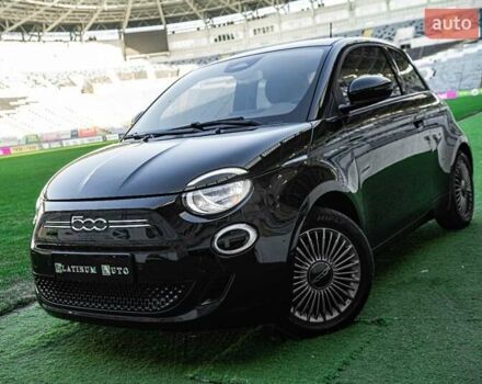 Черный Фиат 500e, объемом двигателя 0 л и пробегом 16 тыс. км за 16900 $, фото 12 на Automoto.ua