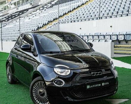 Черный Фиат 500e, объемом двигателя 0 л и пробегом 16 тыс. км за 16900 $, фото 1 на Automoto.ua