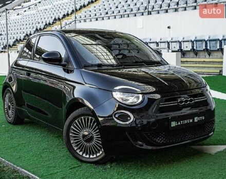 Черный Фиат 500e, объемом двигателя 0 л и пробегом 16 тыс. км за 16900 $, фото 11 на Automoto.ua
