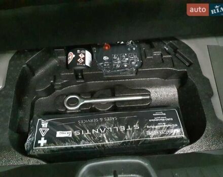 Черный Фиат 500e, объемом двигателя 0 л и пробегом 14 тыс. км за 16499 $, фото 44 на Automoto.ua