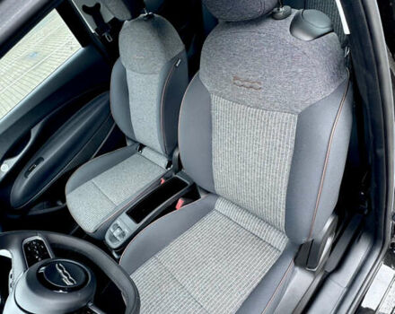 Черный Фиат 500e, объемом двигателя 0 л и пробегом 14 тыс. км за 16499 $, фото 11 на Automoto.ua