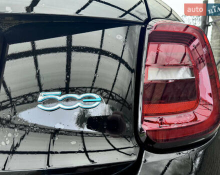 Черный Фиат 500e, объемом двигателя 0 л и пробегом 14 тыс. км за 16499 $, фото 5 на Automoto.ua