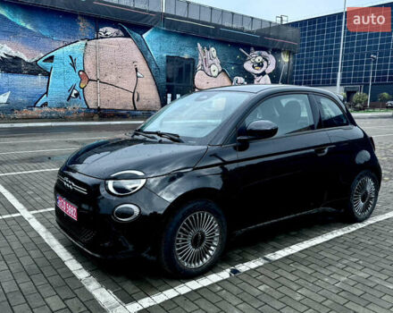 Черный Фиат 500e, объемом двигателя 0 л и пробегом 14 тыс. км за 16499 $, фото 4 на Automoto.ua