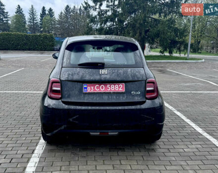 Черный Фиат 500e, объемом двигателя 0 л и пробегом 14 тыс. км за 16499 $, фото 6 на Automoto.ua
