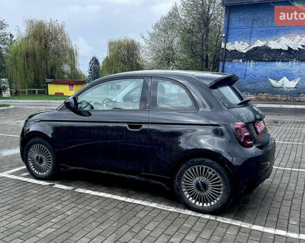 Черный Фиат 500e, объемом двигателя 0 л и пробегом 14 тыс. км за 16499 $, фото 1 на Automoto.ua