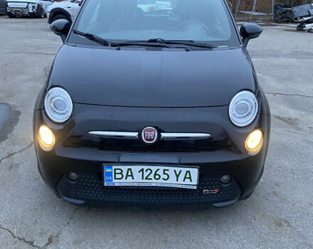 Чорний Фіат 500e, об'ємом двигуна 0 л та пробігом 120 тис. км за 6800 $, фото 1 на Automoto.ua