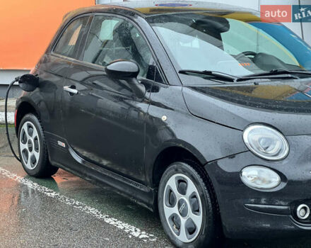 Фиат 500e 2015 в Львове на Automoto.ua Черный Фиат 500e, объемом двигателя 0 л и пробегом 71 тыс. км за 6900 $, фото 1 на Automoto.ua