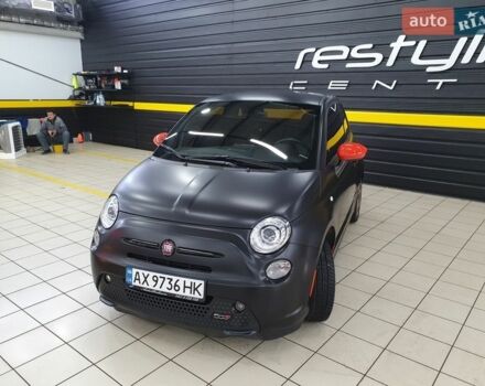 Черный Фиат 500e, объемом двигателя 0 л и пробегом 60 тыс. км за 8200 $, фото 1 на Automoto.ua