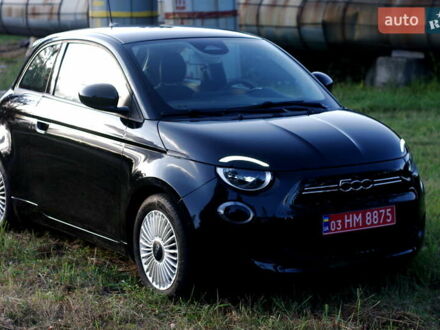 Чорний Фіат 500e, об'ємом двигуна 0 л та пробігом 8 тис. км за 14200 $, фото 1 на Automoto.ua