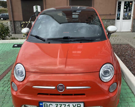 Красный Фиат 500e, объемом двигателя 0 л и пробегом 130 тыс. км за 4500 $, фото 1 на Automoto.ua