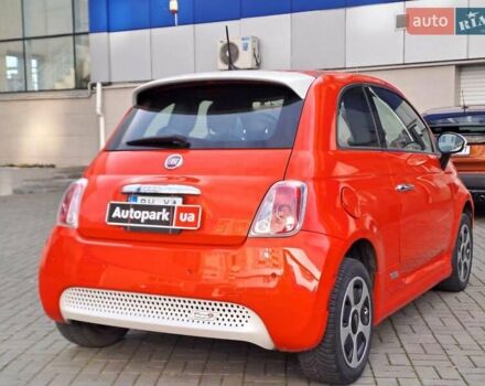 Красный Фиат 500e, объемом двигателя 0 л и пробегом 86 тыс. км за 8790 $, фото 6 на Automoto.ua