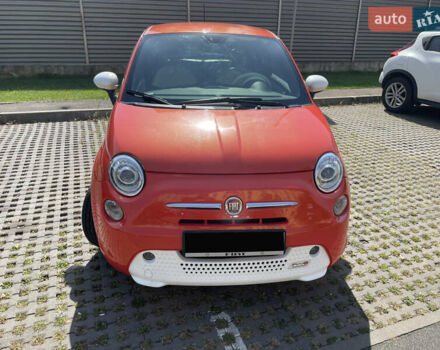 Красный Фиат 500e, объемом двигателя 0 л и пробегом 43 тыс. км за 7200 $, фото 2 на Automoto.ua