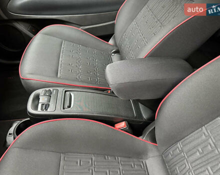 Красный Фиат 500e, объемом двигателя 0 л и пробегом 20 тыс. км за 15200 $, фото 27 на Automoto.ua