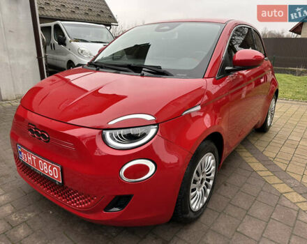 Красный Фиат 500e, объемом двигателя 0 л и пробегом 20 тыс. км за 15200 $, фото 23 на Automoto.ua