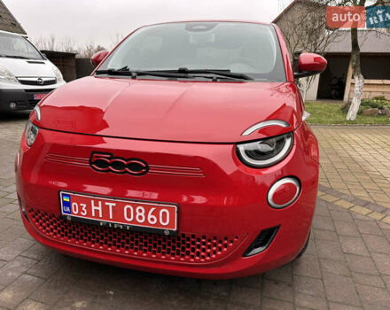 Красный Фиат 500e, объемом двигателя 0 л и пробегом 20 тыс. км за 15200 $, фото 65 на Automoto.ua