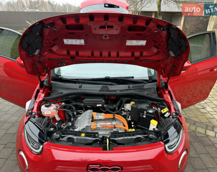 Красный Фиат 500e, объемом двигателя 0 л и пробегом 20 тыс. км за 15200 $, фото 46 на Automoto.ua