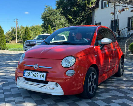 Красный Фиат 500e, объемом двигателя 0 л и пробегом 102 тыс. км за 5999 $, фото 1 на Automoto.ua