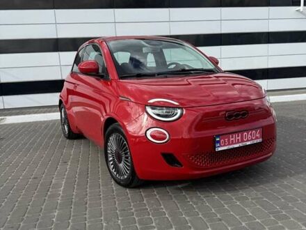 Фиат 500e 2021 в Ровно на Automoto.ua Красный Фиат 500e, объемом двигателя 0 л и пробегом 26 тыс. км за 13999 $, фото 1 на Automoto.ua
