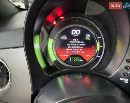 Фіат 500e, об'ємом двигуна 0 л та пробігом 78 тис. км за 10500 $, фото 27 на Automoto.ua