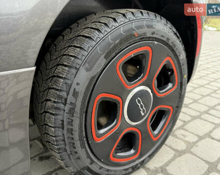 Серый Фиат 500e, объемом двигателя 0 л и пробегом 46 тыс. км за 6999 $, фото 50 на Automoto.ua