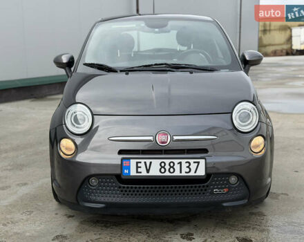 Серый Фиат 500e, объемом двигателя 0 л и пробегом 89 тыс. км за 6500 $, фото 1 на Automoto.ua