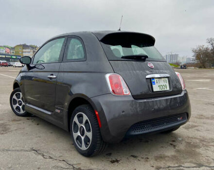 Серый Фиат 500e, объемом двигателя 0 л и пробегом 57 тыс. км за 8200 $, фото 4 на Automoto.ua