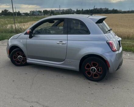 Серый Фиат 500e, объемом двигателя 0 л и пробегом 59 тыс. км за 8800 $, фото 5 на Automoto.ua