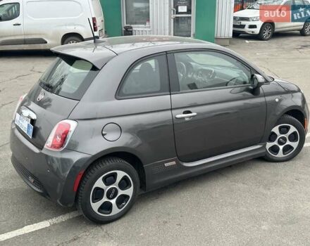 Серый Фиат 500e, объемом двигателя 0 л и пробегом 54 тыс. км за 7490 $, фото 5 на Automoto.ua