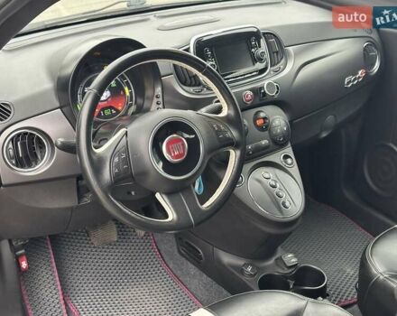 Серый Фиат 500e, объемом двигателя 0 л и пробегом 54 тыс. км за 7490 $, фото 15 на Automoto.ua