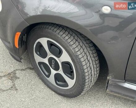 Серый Фиат 500e, объемом двигателя 0 л и пробегом 54 тыс. км за 7490 $, фото 11 на Automoto.ua