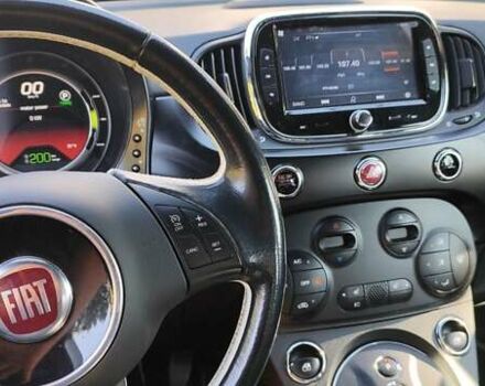 Серый Фиат 500e, объемом двигателя 0 л и пробегом 76 тыс. км за 8200 $, фото 1 на Automoto.ua