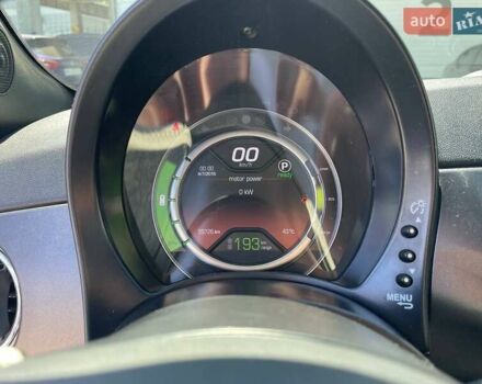 Серый Фиат 500e, объемом двигателя 0 л и пробегом 59 тыс. км за 9850 $, фото 19 на Automoto.ua