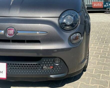 Серый Фиат 500e, объемом двигателя 0 л и пробегом 59 тыс. км за 9850 $, фото 3 на Automoto.ua