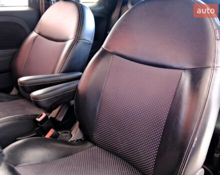 Сірий Фіат 500e, об'ємом двигуна 0 л та пробігом 76 тис. км за 8500 $, фото 25 на Automoto.ua