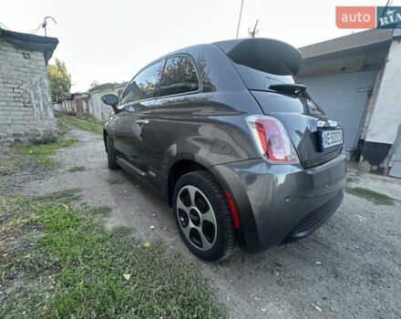 Серый Фиат 500e, объемом двигателя 0 л и пробегом 60 тыс. км за 8500 $, фото 8 на Automoto.ua
