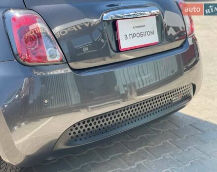 Серый Фиат 500e, объемом двигателя 0 л и пробегом 59 тыс. км за 9850 $, фото 5 на Automoto.ua