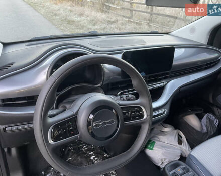 Сірий Фіат 500e, об'ємом двигуна 0 л та пробігом 34 тис. км за 14800 $, фото 11 на Automoto.ua
