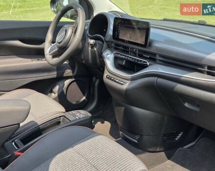 Серый Фиат 500e, объемом двигателя 0 л и пробегом 11 тыс. км за 16500 $, фото 11 на Automoto.ua