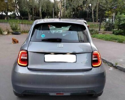 Серый Фиат 500e, объемом двигателя 0 л и пробегом 3 тыс. км за 12500 $, фото 4 на Automoto.ua