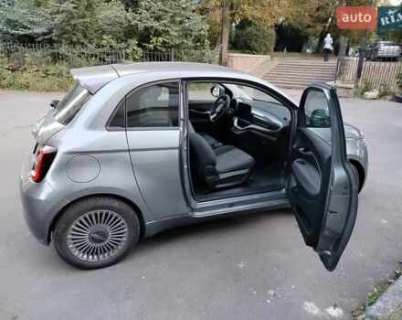 Серый Фиат 500e, объемом двигателя 0 л и пробегом 3 тыс. км за 12500 $, фото 14 на Automoto.ua