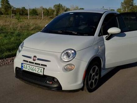 Фиат 500e 2017 в Киеве на Automoto.ua Серый Фиат 500e, объемом двигателя 0 л и пробегом 93 тыс. км за 9000 $, фото 1 на Automoto.ua