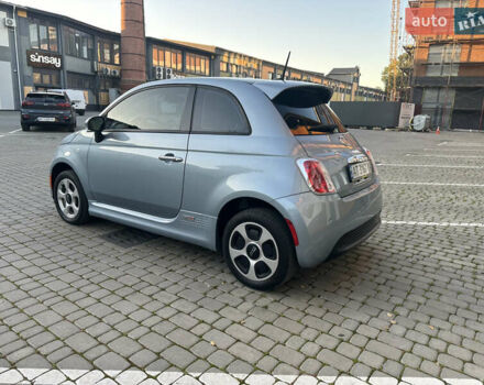 Синий Фиат 500e, объемом двигателя 0 л и пробегом 75 тыс. км за 5499 $, фото 4 на Automoto.ua