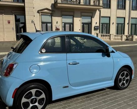 Синій Фіат 500e, об'ємом двигуна 0 л та пробігом 72 тис. км за 7700 $, фото 4 на Automoto.ua