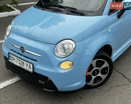Синий Фиат 500e, объемом двигателя 0 л и пробегом 99 тыс. км за 7300 $, фото 2 на Automoto.ua