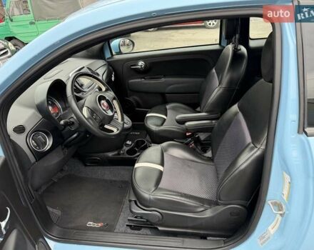 Синій Фіат 500e, об'ємом двигуна 0 л та пробігом 96 тис. км за 6600 $, фото 10 на Automoto.ua
