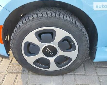 Синий Фиат 500e, объемом двигателя 0 л и пробегом 48 тыс. км за 9999 $, фото 11 на Automoto.ua