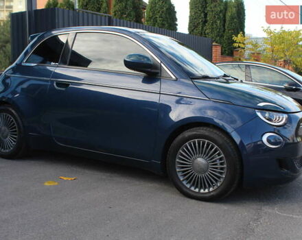 Синий Фиат 500e, объемом двигателя 0 л и пробегом 28 тыс. км за 14800 $, фото 6 на Automoto.ua