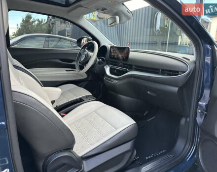 Синий Фиат 500e, объемом двигателя 0 л и пробегом 28 тыс. км за 14800 $, фото 16 на Automoto.ua