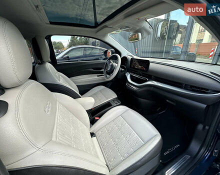 Синий Фиат 500e, объемом двигателя 0 л и пробегом 28 тыс. км за 14800 $, фото 17 на Automoto.ua